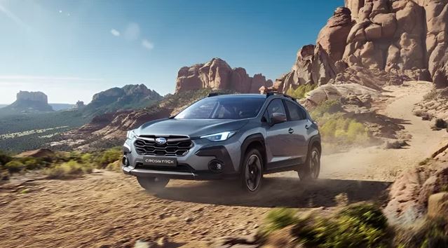 سوبارو كروس تريك