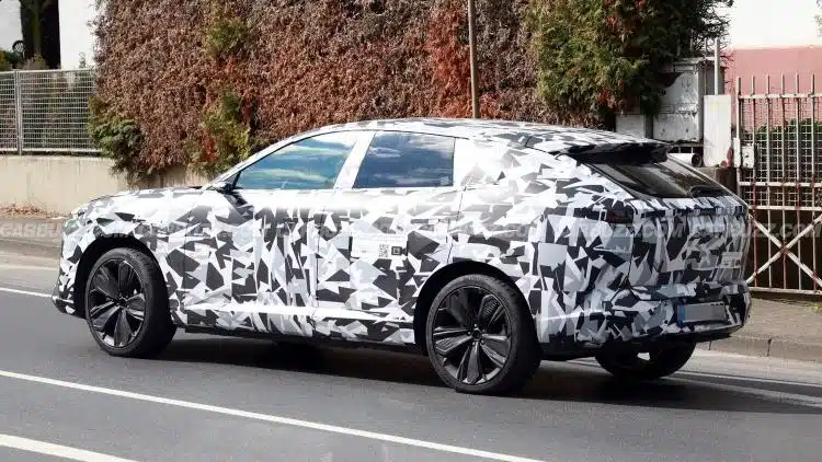 مازدا CX-6e 