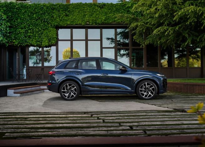 أودي Q6 e-tron Performance الجديدة