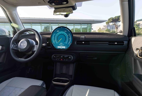 أسعار ومواصفات MINI Cooper 5-Door الجديد كليًّا في مصر