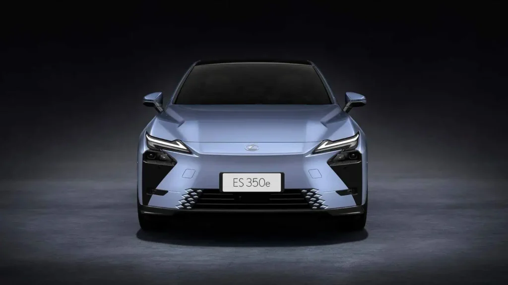 سيارة Lexus ES موديل 2026 الجديدة