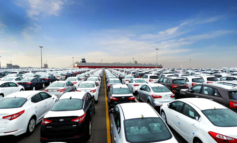 الرسوم الجمركية على السيارات المستوردة